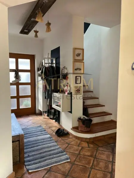 Charmantes Einfamilienhaus mit Wintergarten, Pool und Photovoltaik