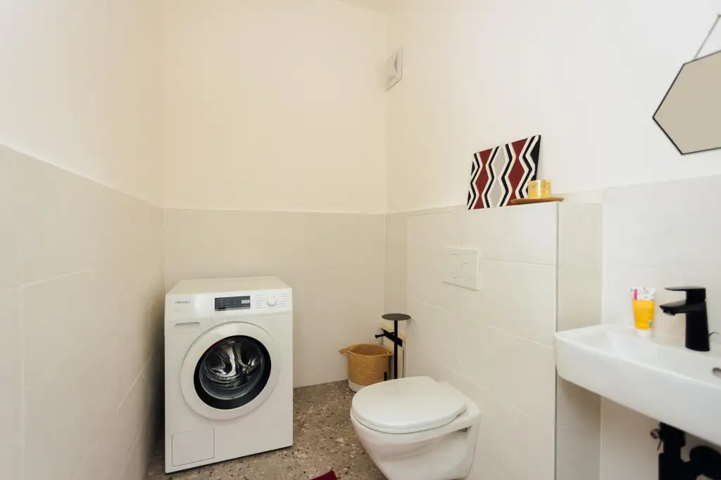 Jakomini: Ein Hingucker! Ruhig, zentral gelegen! Saniert, behindertengerecht, Tiefgarage!