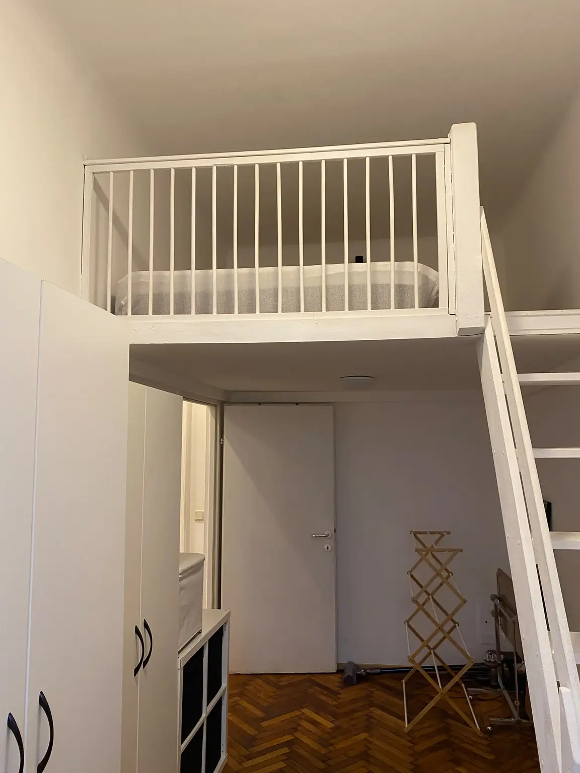 Charmante 2-Zimmer-Altbauwohnung in absoluter Ruhelage - ost-west Ausrichtung - 3 Gehminuten zum Schloss Belvedere