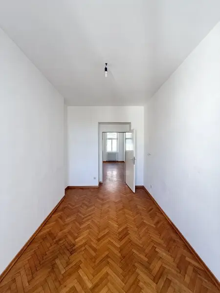 Ruhige 1,5-Zimmerwohnung | nahe KUTSCHKERMARKT & AKH
