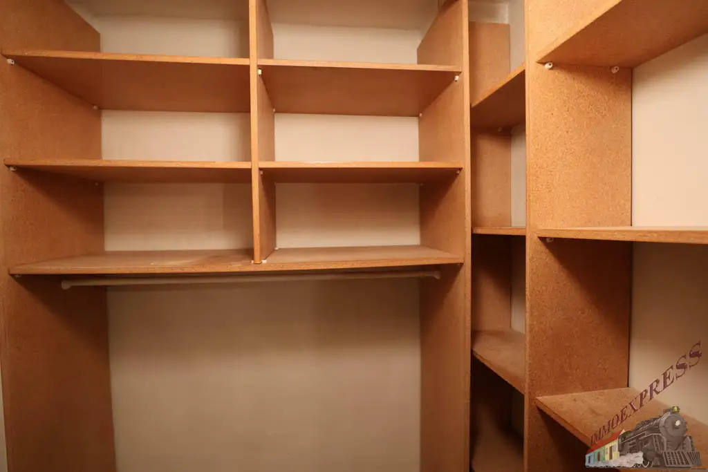 Attraktive 2-Zimmer-Wohnung Potential – ca. 60 m² Wohnfläche + Garage