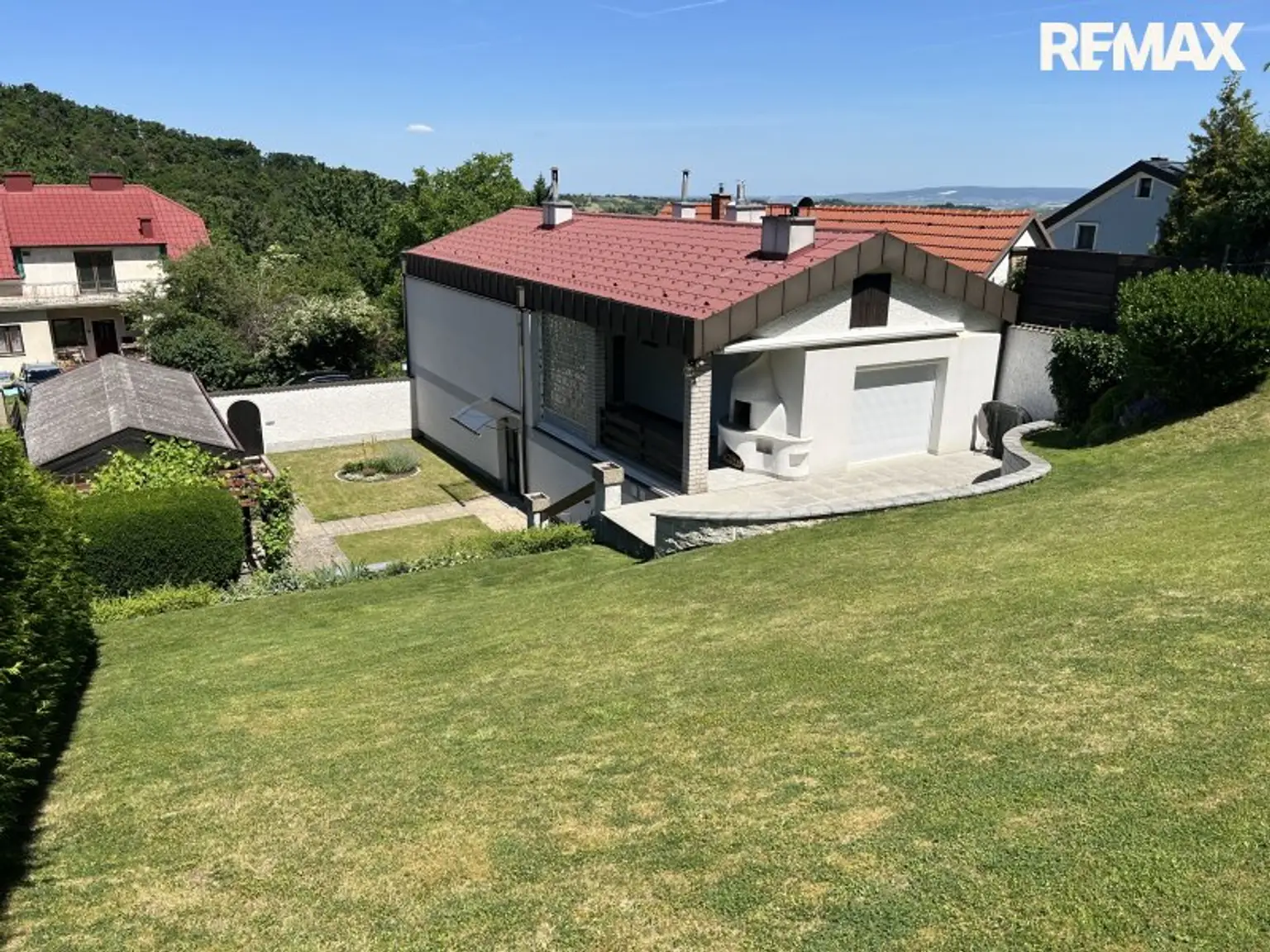 Burgblick! Charmantes Einfamilienhaus mit Garten, Terrasse und Wellnessbereich in Forchtenstein!