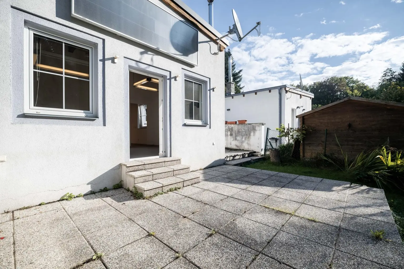"Moderner Bungalow mit Gartenidylle am Riederberg"