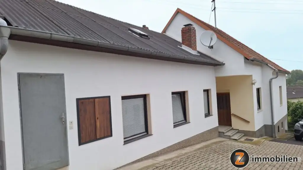Haus mit viel Grund in der burgenländischen Weinidylle