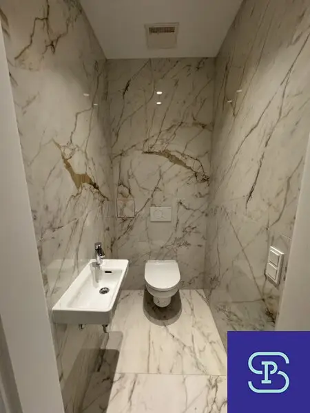 Provisionsfrei: Renovierter 46m² Altbau-Erstbezug mit Einbauküche - 1010 Wien