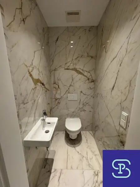 Provisionsfrei: Renovierter 46m² Altbau-Erstbezug mit Einbauküche - 1010 Wien