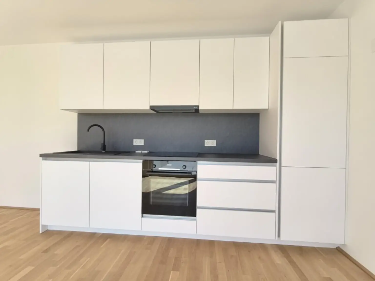 MODERN LIVING – Exklusive Dachgeschosswohnung mit Süd-Terrasse - Erstbezug auf Eigengrund - KÜCHE INKLUSIVE