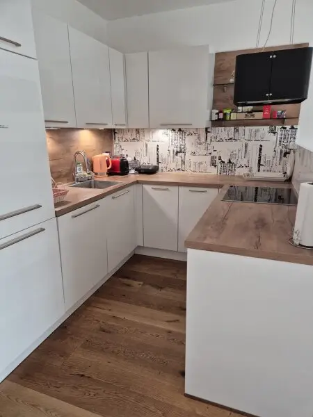 3 Zimmer Mietwohnung mit Loggia und Garage auf Wunsch