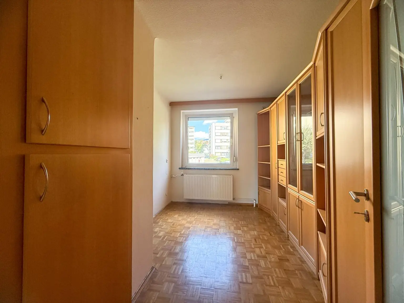 *** 63,5m² - 3 Zimmer Juwel, saniert, im Zentrum Bruck/Mur, teilmöbliert mit Parkplatz und verglasten Balkon ***