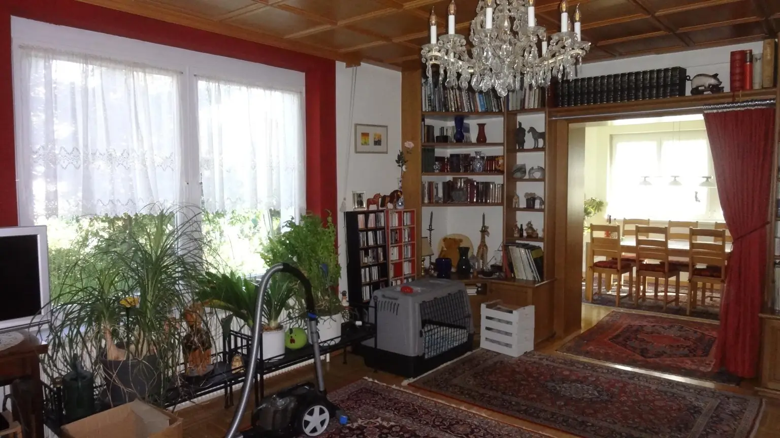 Einfamilienhaus mit vielen Zimmern in ruhiger Lage !
