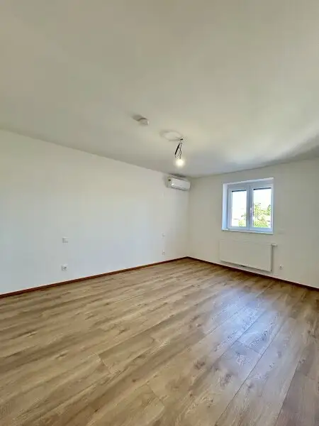 Traumhafte Dachgeschoßwohnung in Klosterneuburg – Erstbezug mit Terrasse!