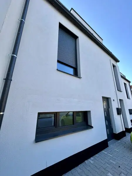 Neues Zuhause in Wilfersdorf bei Tulln : Erstbezug, 144,79m², 2 Stellplätze, Garten