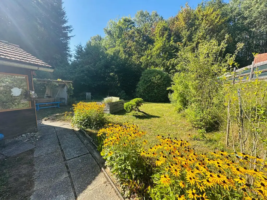 Idyllisches kleines Ferienhaus in Grünruhelage nahe Gleisdorf
