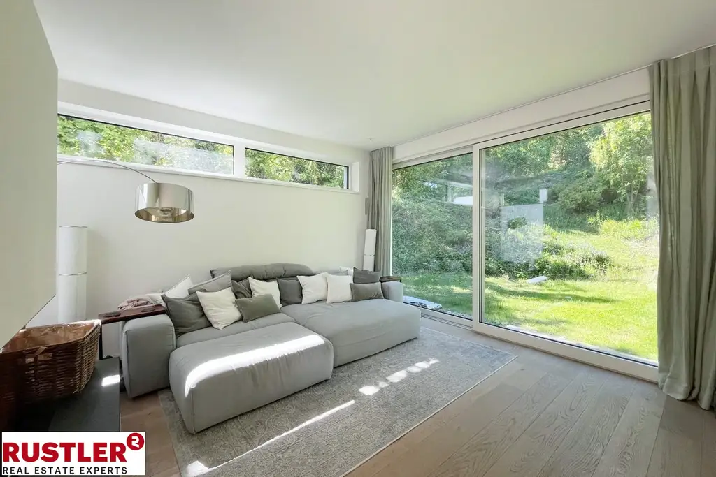 Einziehen & Aufatmen: Premium Villa mit Charm & Weitblick