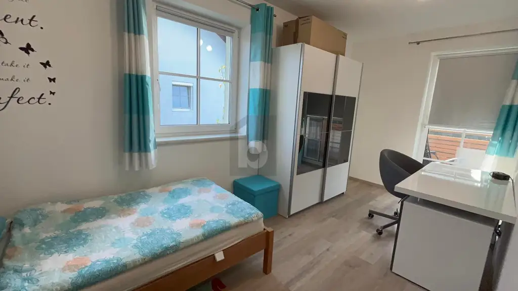 PREISHIT! FAMILIENFREUNDLICHES REIHENENDHAUS MIT DACHAUSBAU UND GARTEN