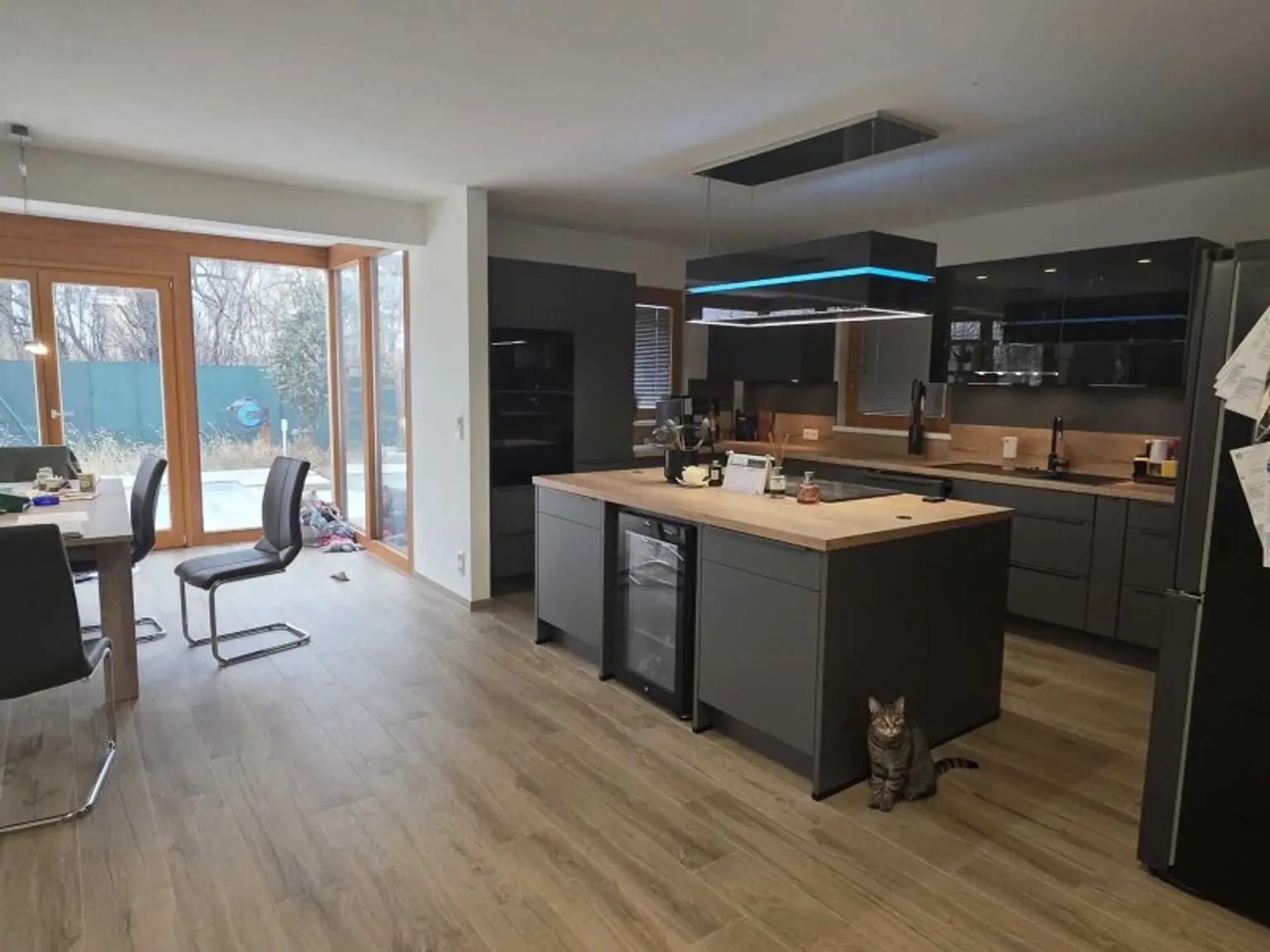 Idyllisches Einfamilienhaus in Gänserndorf: 5 Zimmer, Pool, Balkon & mehr!