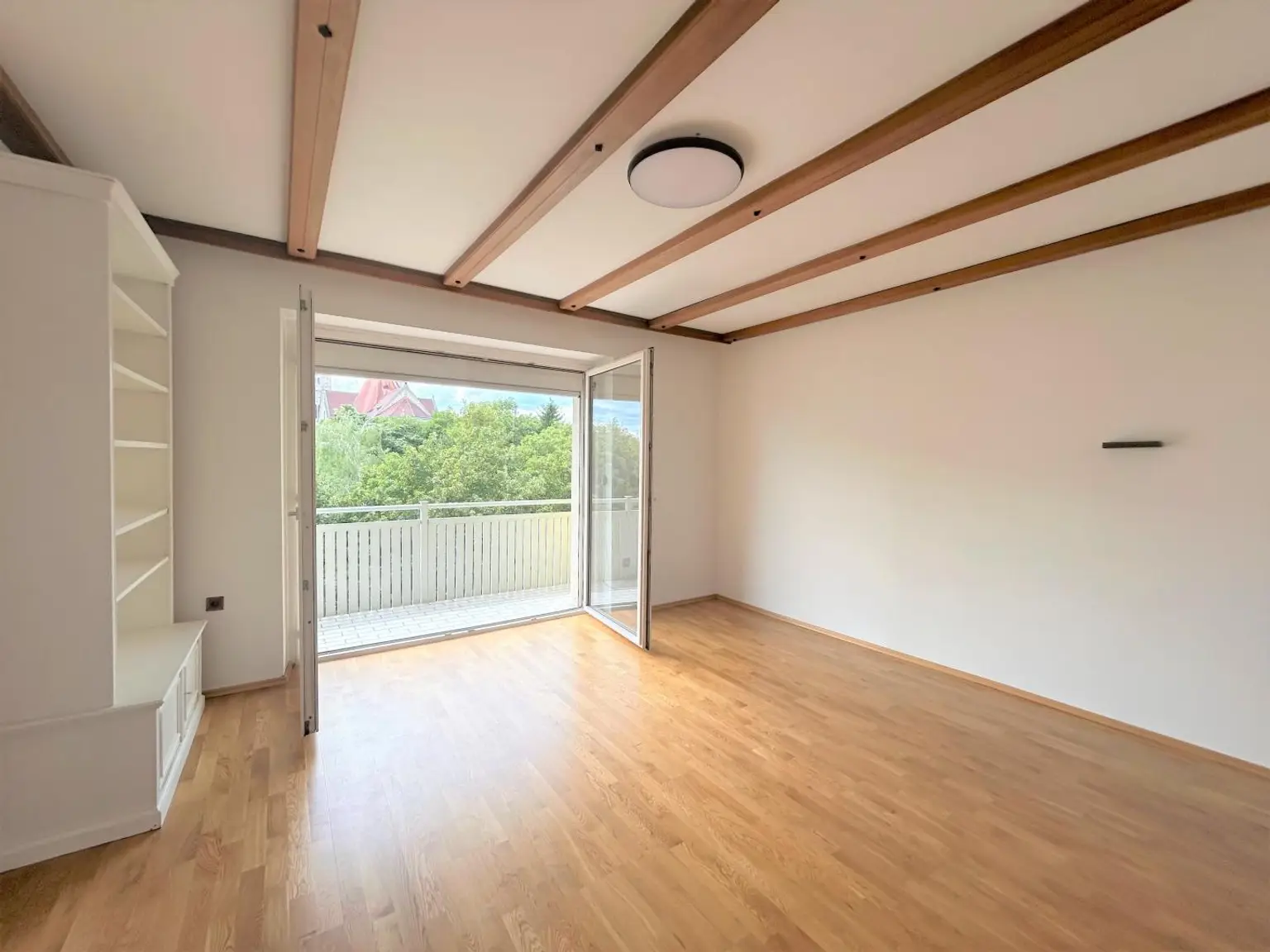 SONNIGE DREIZIMMERWOHNUNG - KLINIKUMNÄHE - Interessant auch für Anleger