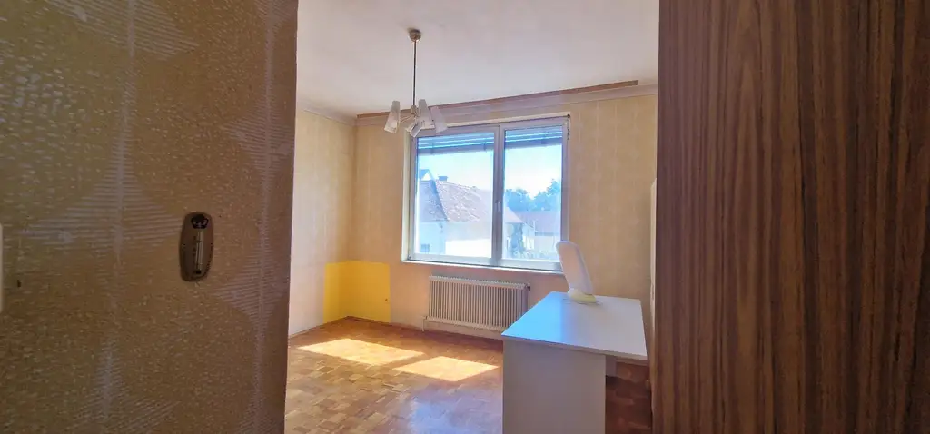 Wohnen & Gewerbe – Haus mit Betriebsstätte vielseitig nutzbar mit großem Gestaltungspotenzial in Rudersdorf