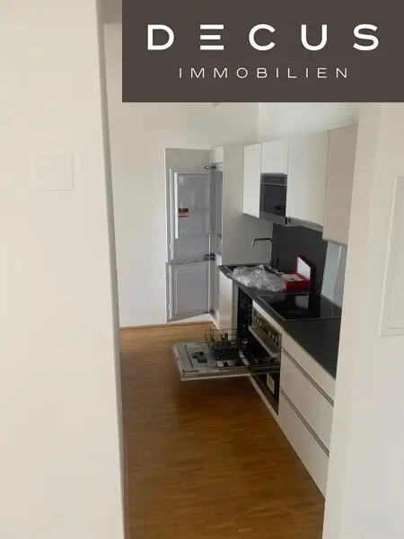 4-ZIMMER | LUXUS IM HERZEN DER STADT | TRAUMHAFTE DG-WOHNUNG | ROOFTOP-TERRASSE - AB SOFORT