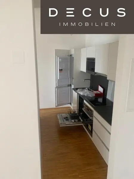 4-ZIMMER | LUXUS IM HERZEN DER STADT | TRAUMHAFTE DG-WOHNUNG | ROOFTOP-TERRASSE - AB SOFORT