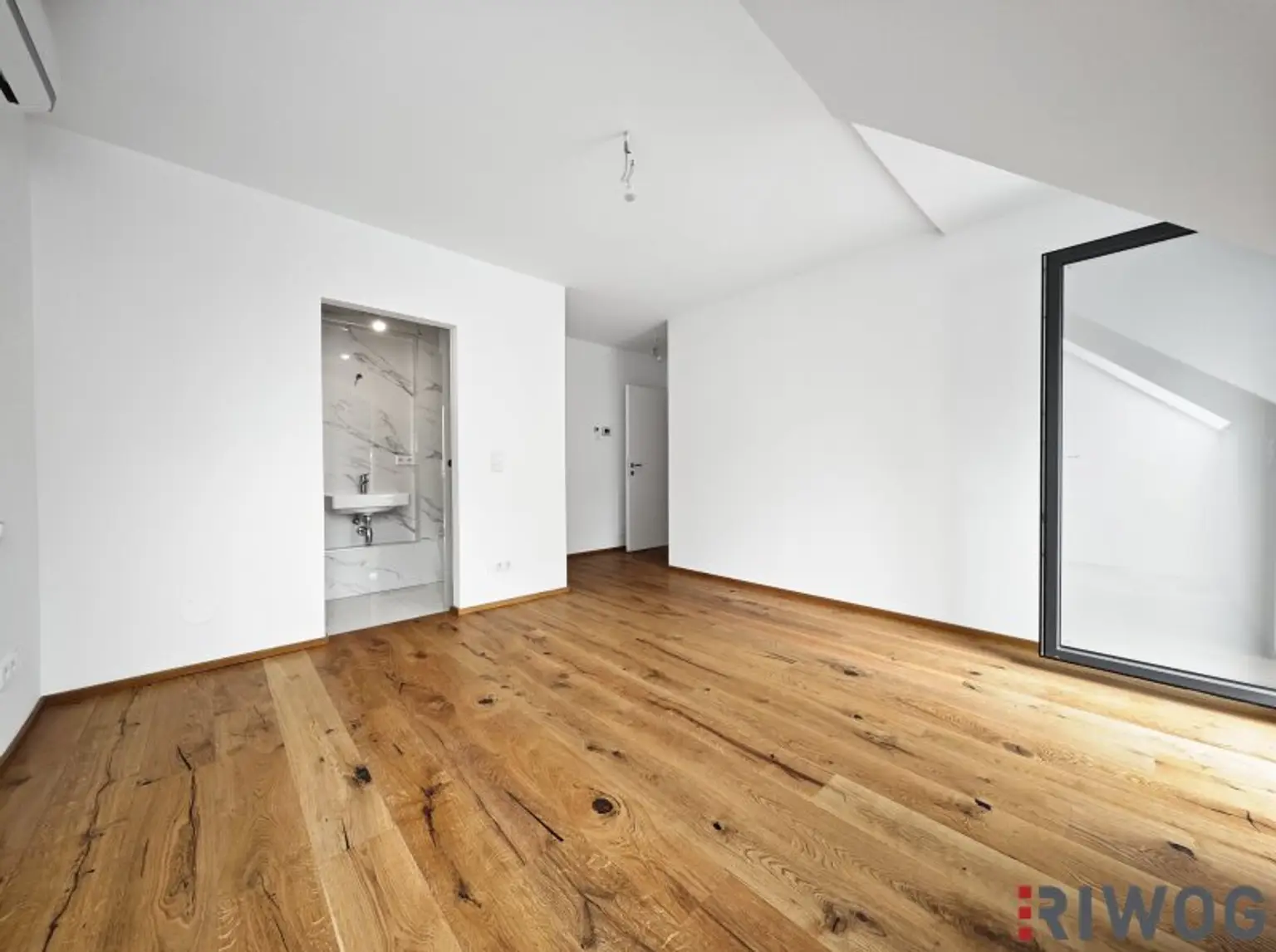 Wohnen, Büro oder Kombo | Erstbezug Townhouse mit Eigengarten | Ruhige Innenhoflage