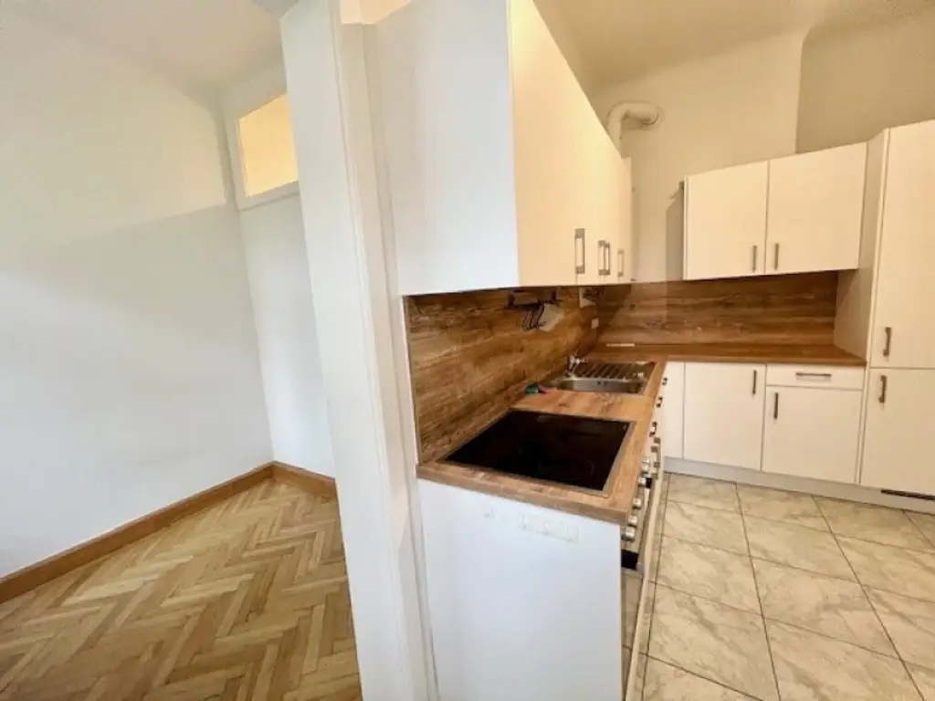 Gersthof /Pötzleinsdorf - charmante Altbauwohnung, 94m2 mit Balkon, Grünblick & Gartenidylle mitten in der Stadt!