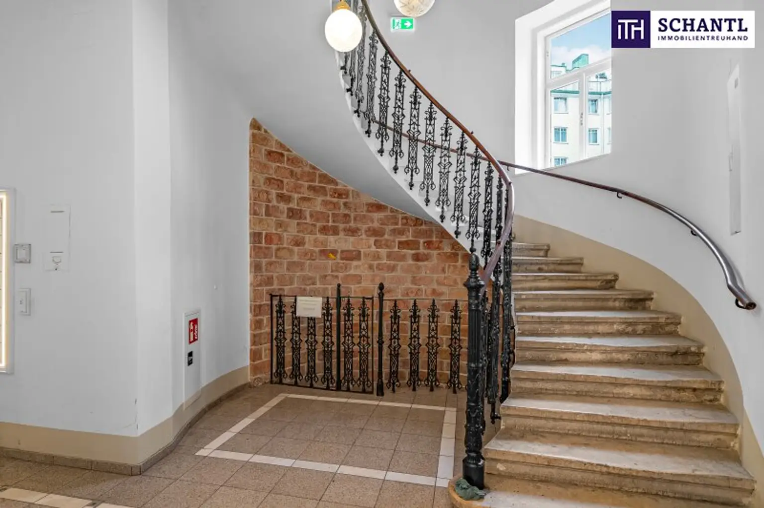 Zugang zu den Kellerräumen und dem Fahrradabstellraum