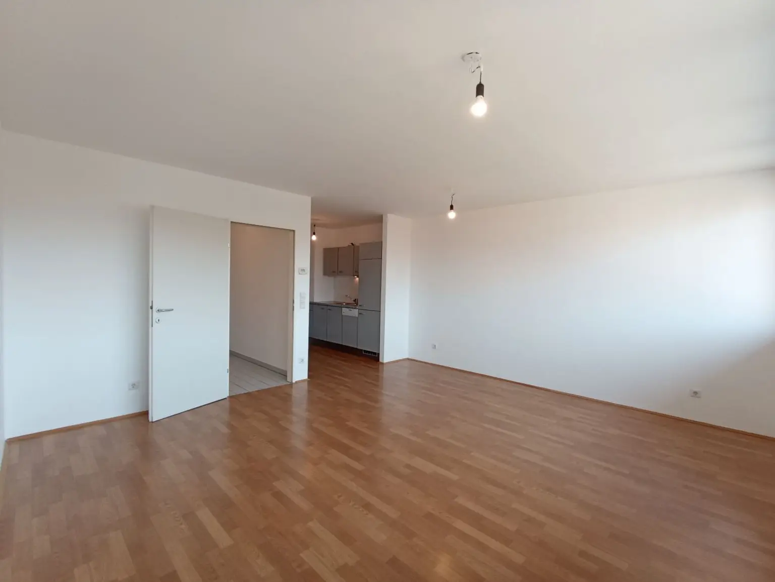 Helle, super geschnittene 2-Zimmer-Wohnung im 4.Bezirk!