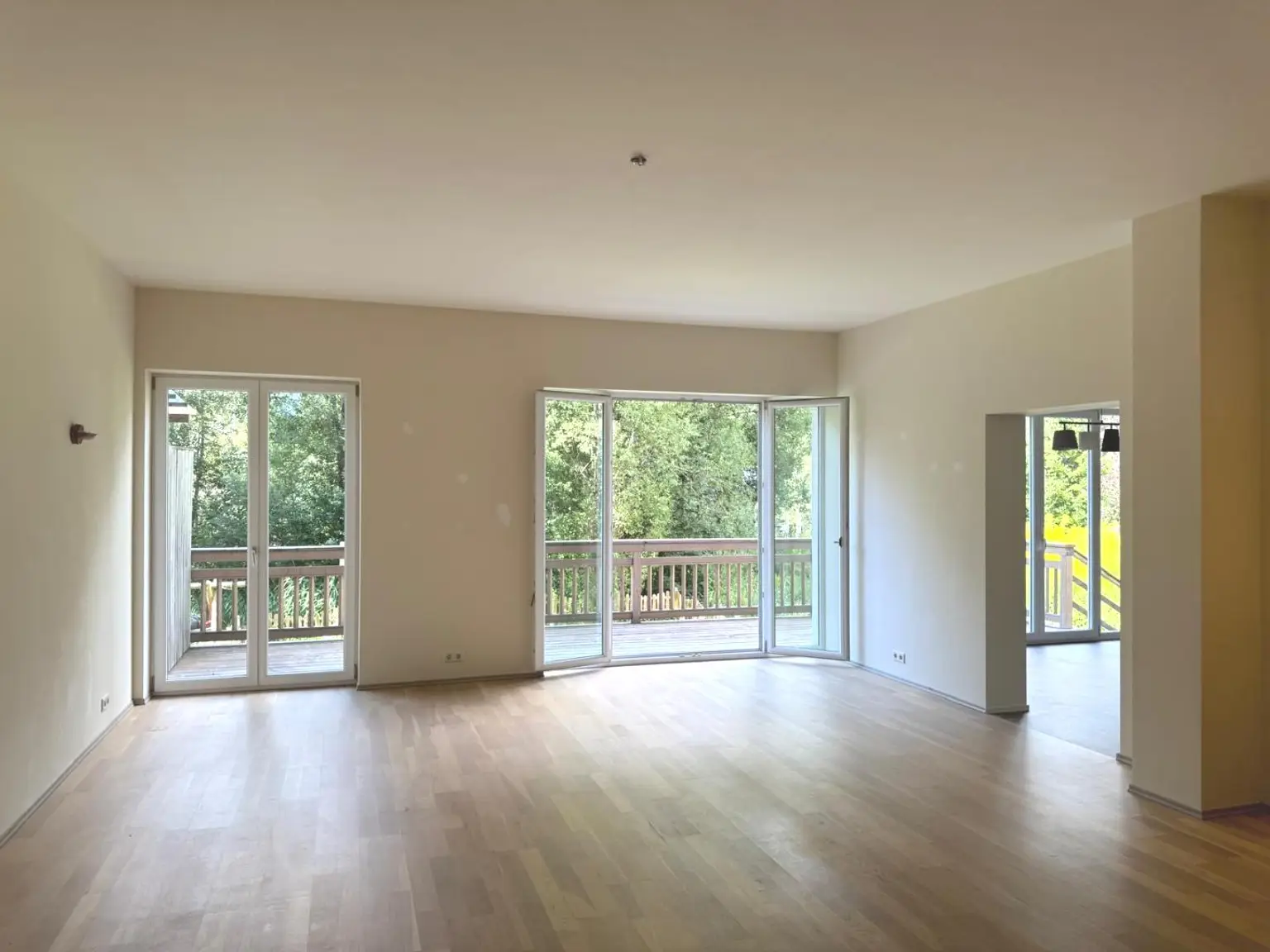 Lebensqualität pur: Moderne 4-Zimmer-Wohnung im Naturparadies