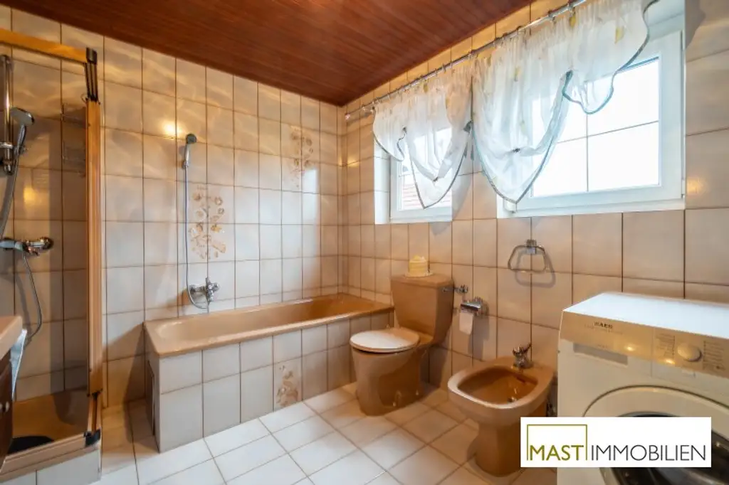 Charmant möblierte 3 Zimmer Wohnung mit Gartenbenutzung in idyllischer Lage von Gurnitz