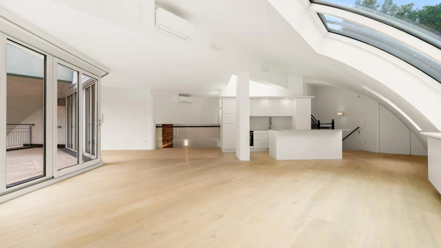 Lebensgefühl Sievering! Dachgeschoss Terrassen Wohnung mit Stil, Charme und Charakter - Bestlage 19. Bezirk