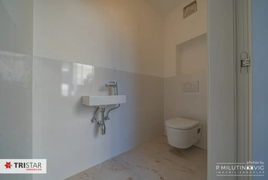Neu in 2331 Vösendorf++ Erstbezug++Schlüsselfertig++Moderne Doppelhaushälfte für Jungfamilien mit großzügiger Außenfläche 2 Gärten + 2 Terrassen + 4 Balkone++ Gesamtnutzfläche: ca. 240 m²