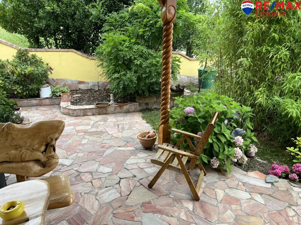 Charmantes Bauernhaus in Schwarzenbach – Ihr neues Zuhause mit Garten und Kamin!