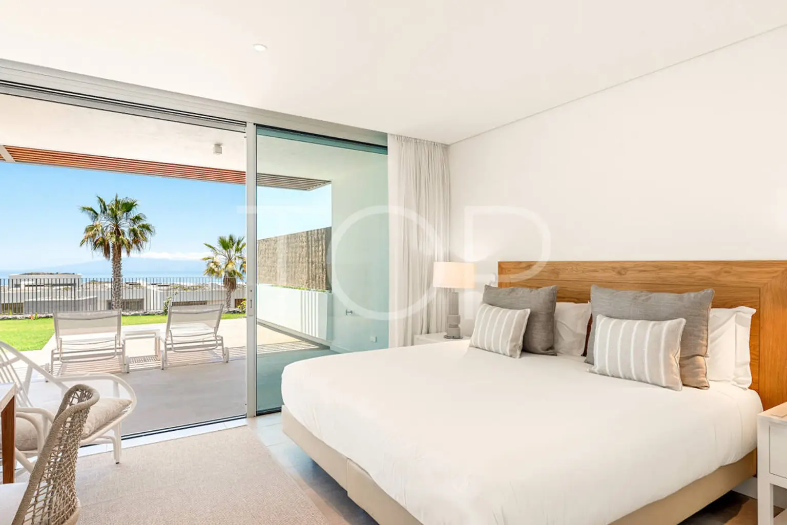 2-bedroom-luxury-flat-tenerife-ground-floor-abama-resort-2