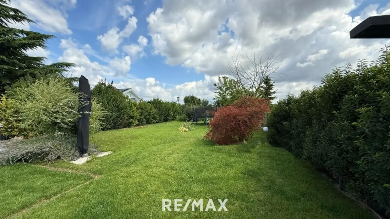 Absolute Ruhelage/Haus mit wunderschönem Garten!