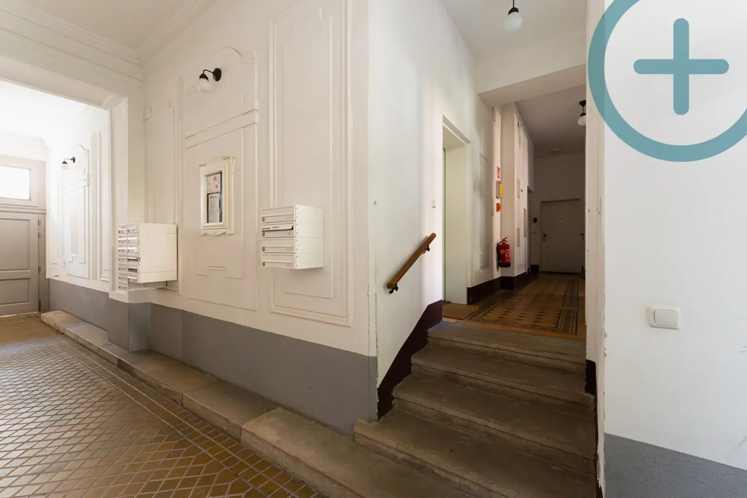 unbefristet vermietetes 1-Zimmer-Altbauatelier