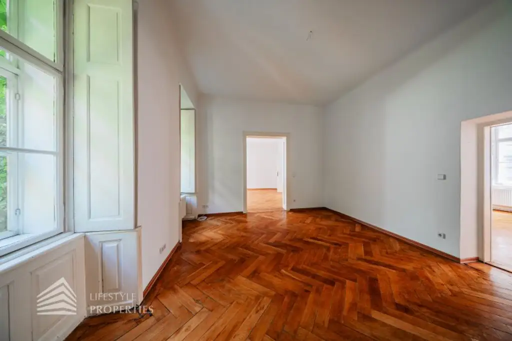Helle 4-Zimmer Wohnung in ruhiger Lage, Nähe Mariahilfer Straße