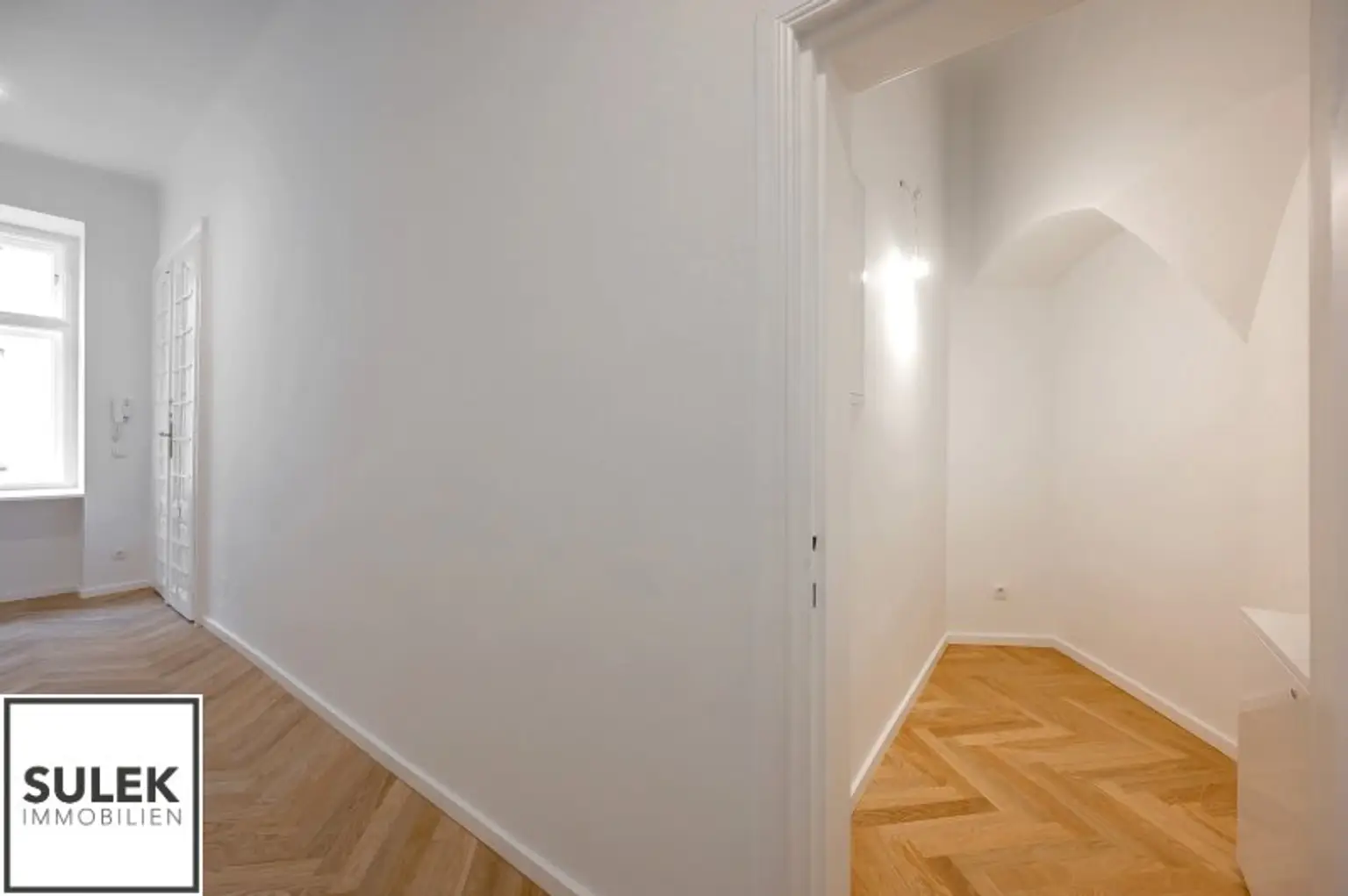 *** Fugbachgasse 7: Generalsanierte 3 Zimmer Altbauwohnung mit praktischem Grundriss und Balkon *** Nähe Augarten ***