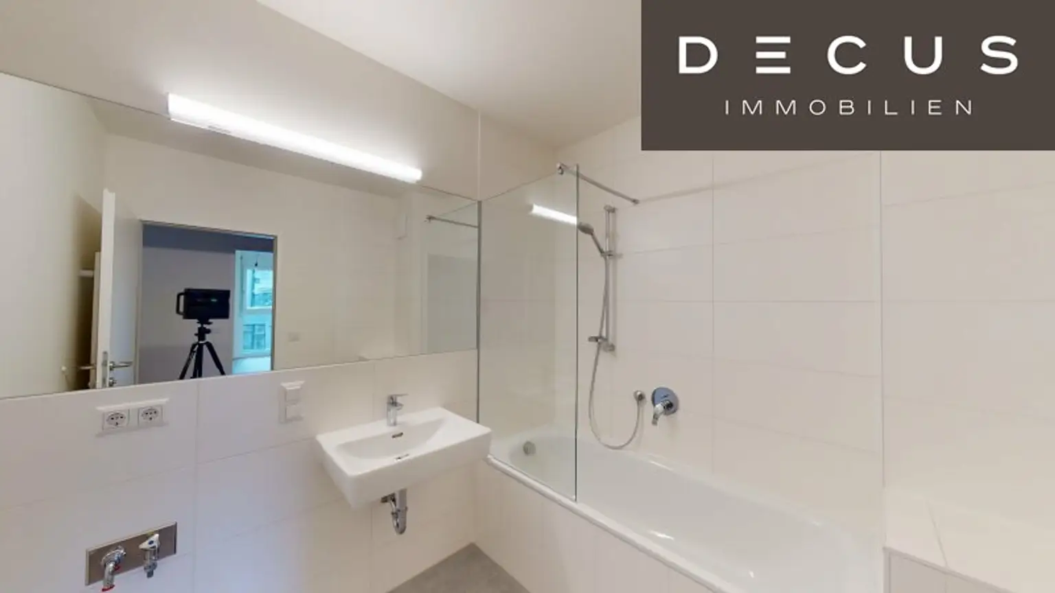 + NEUBAU + 4.STOCK + AB SEPTEMBER + NIEDRIGENERGIEHAUS + 3-ZIMMER + IN ABSOLUTER TOPLAGE + NAHE U3-ENKPLATZ