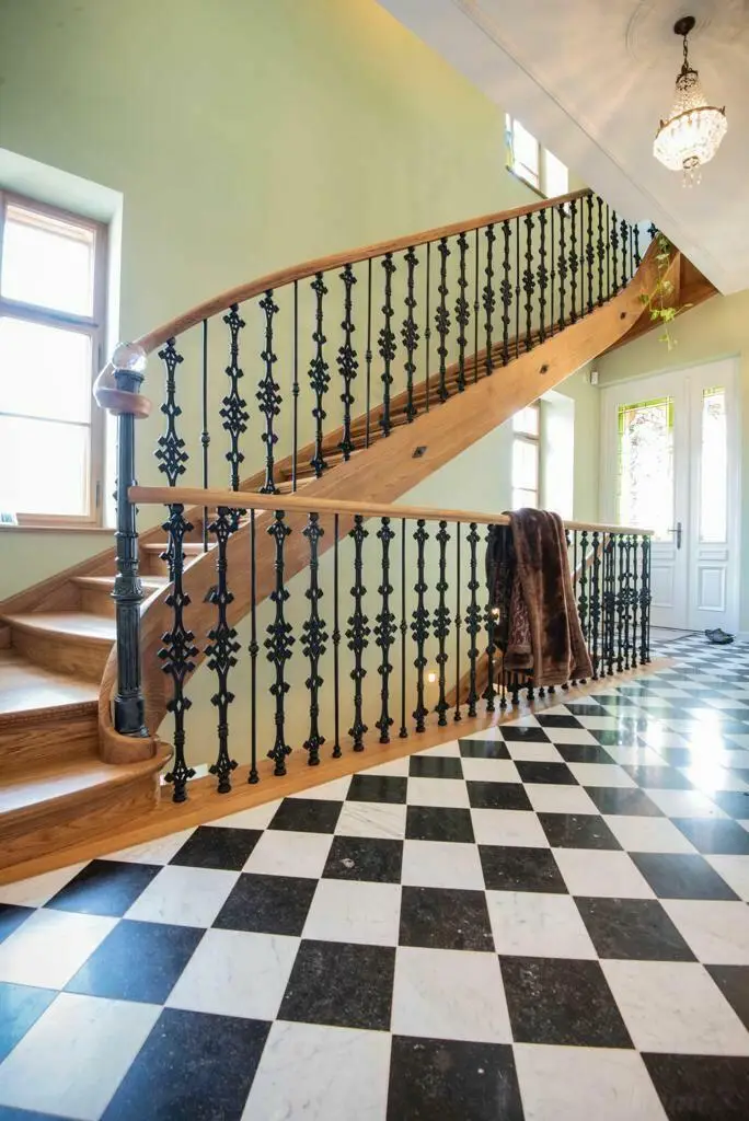 Alt-Eggenberg - Historische Villa mit atemberaubendem Stadt- und Uhrturmblick | Old-Eggenberg - Historic villa with breathtaking views of the city and clock tower