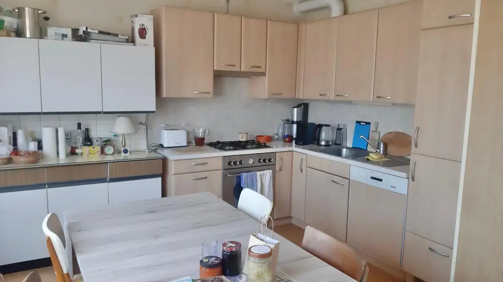 Charmantes, idyllisches Landhaus mit eigenem Ferienappartement und Raum für Ideen!