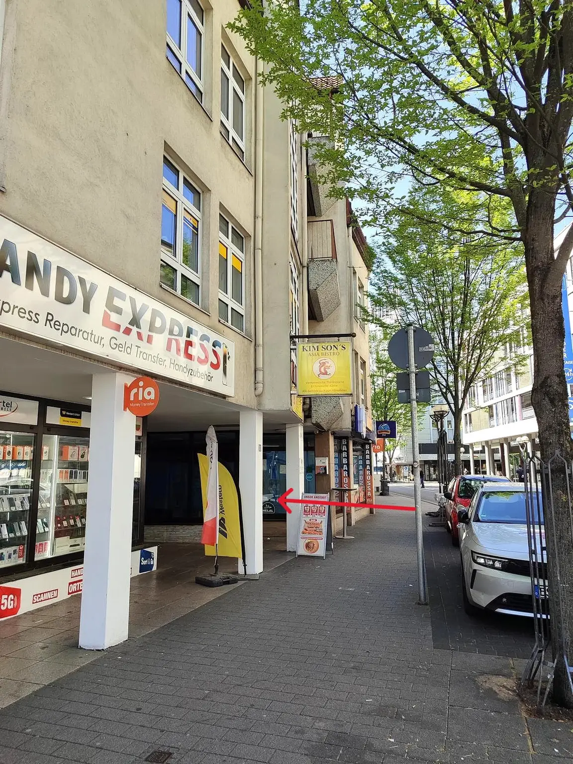Straßenansicht