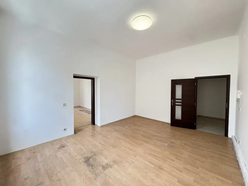 *Zentral gelegene 2-Zimmer-Wohnung in Margareten – Ideal zum Sanieren und Gestalten!*