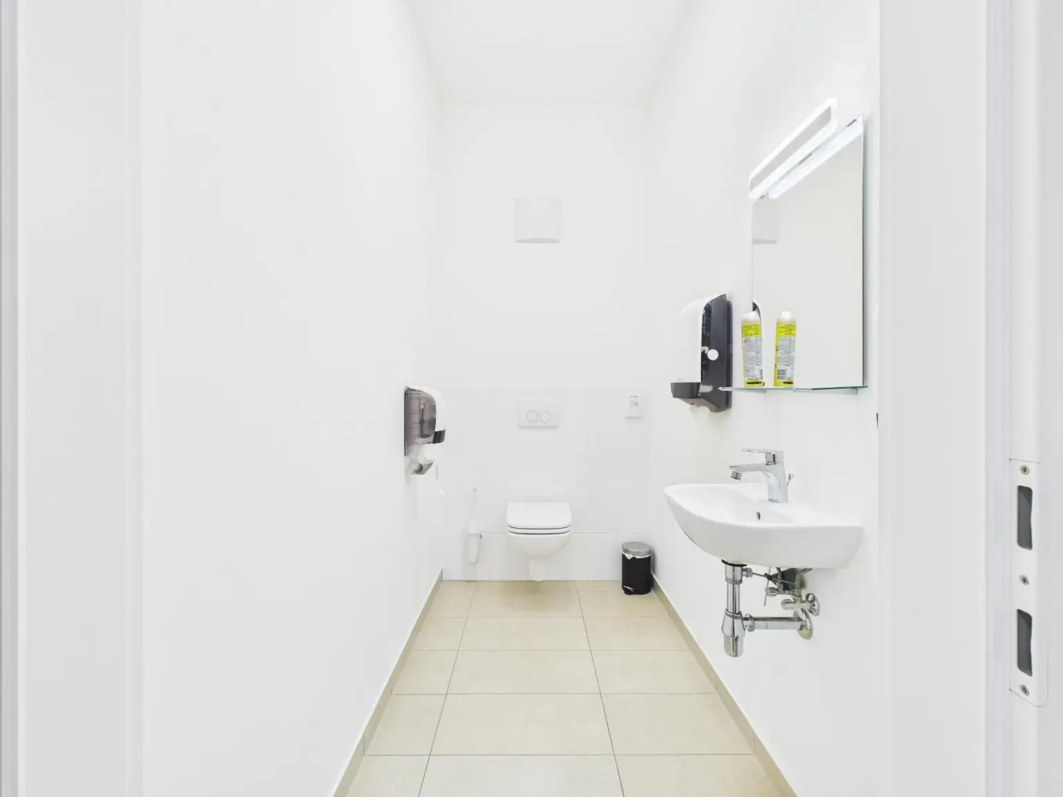 Bürostandort, Praxis, Atelier? Alles ist möglich auf 178 m² - TOP LAGE