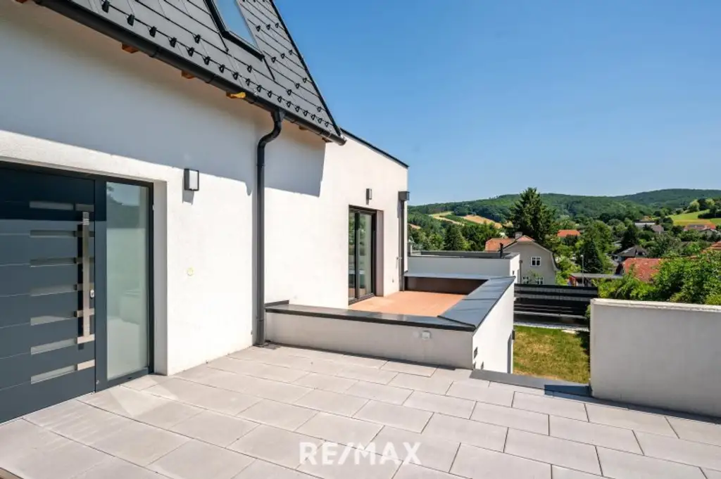 Erstbezug: Großzügiger Familientraum mit unverbaubarem Grünblick!