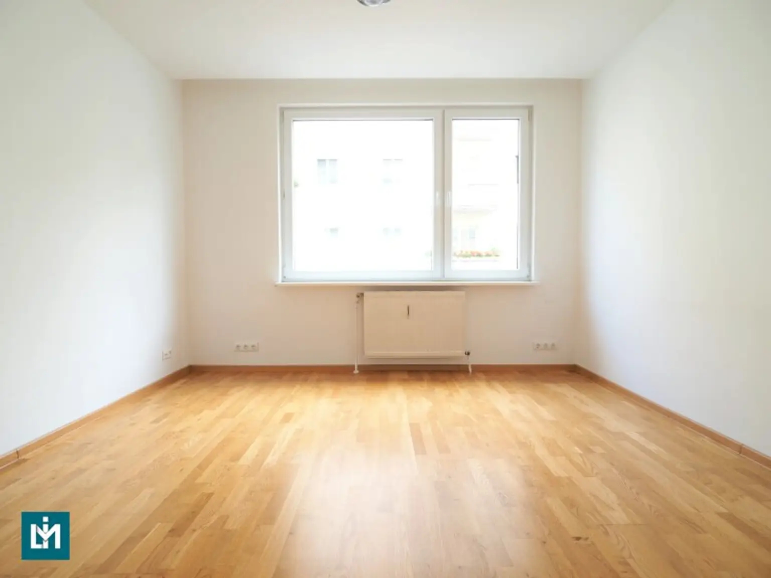 NEUWERTIGE 3 - ZIMMER WOHNUNG / NÄHE SCHLOSS BELVEDERE