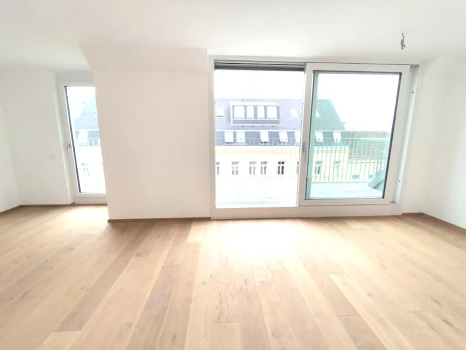 Modern wohnen in Meidling! DG-2-Zimmer-Erstbezug mit Sonnenterrasse - Top70