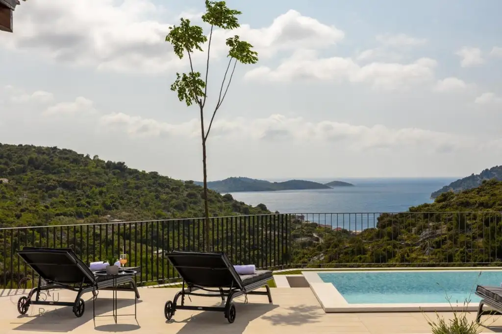 Stunning Home Razanj – Ihr mediterraner Rückzugsort mit Renditepotenzial