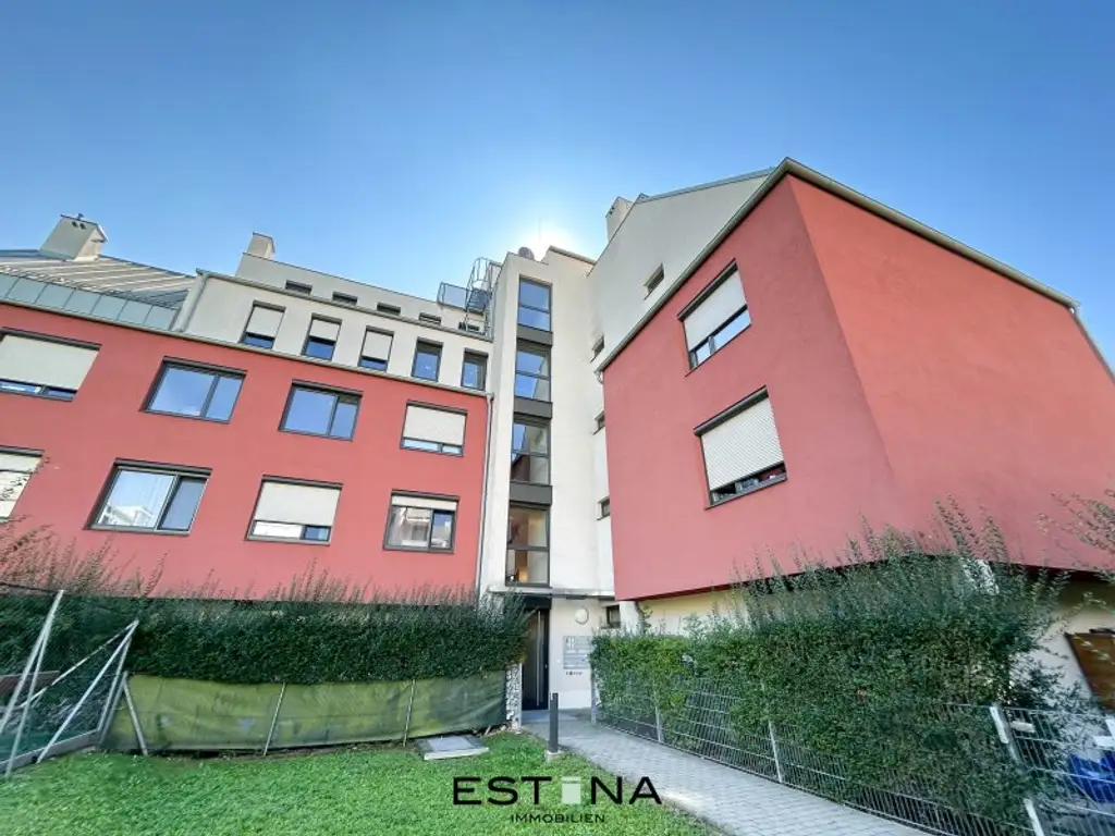 Großzügige DG-Wohnung nahe Hugo Wolf Park