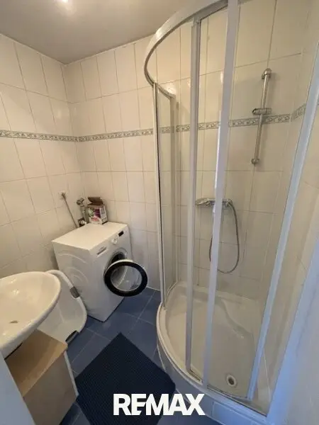 Top sanierter Langstreckhof mit großzügigen Nebengebäuden!